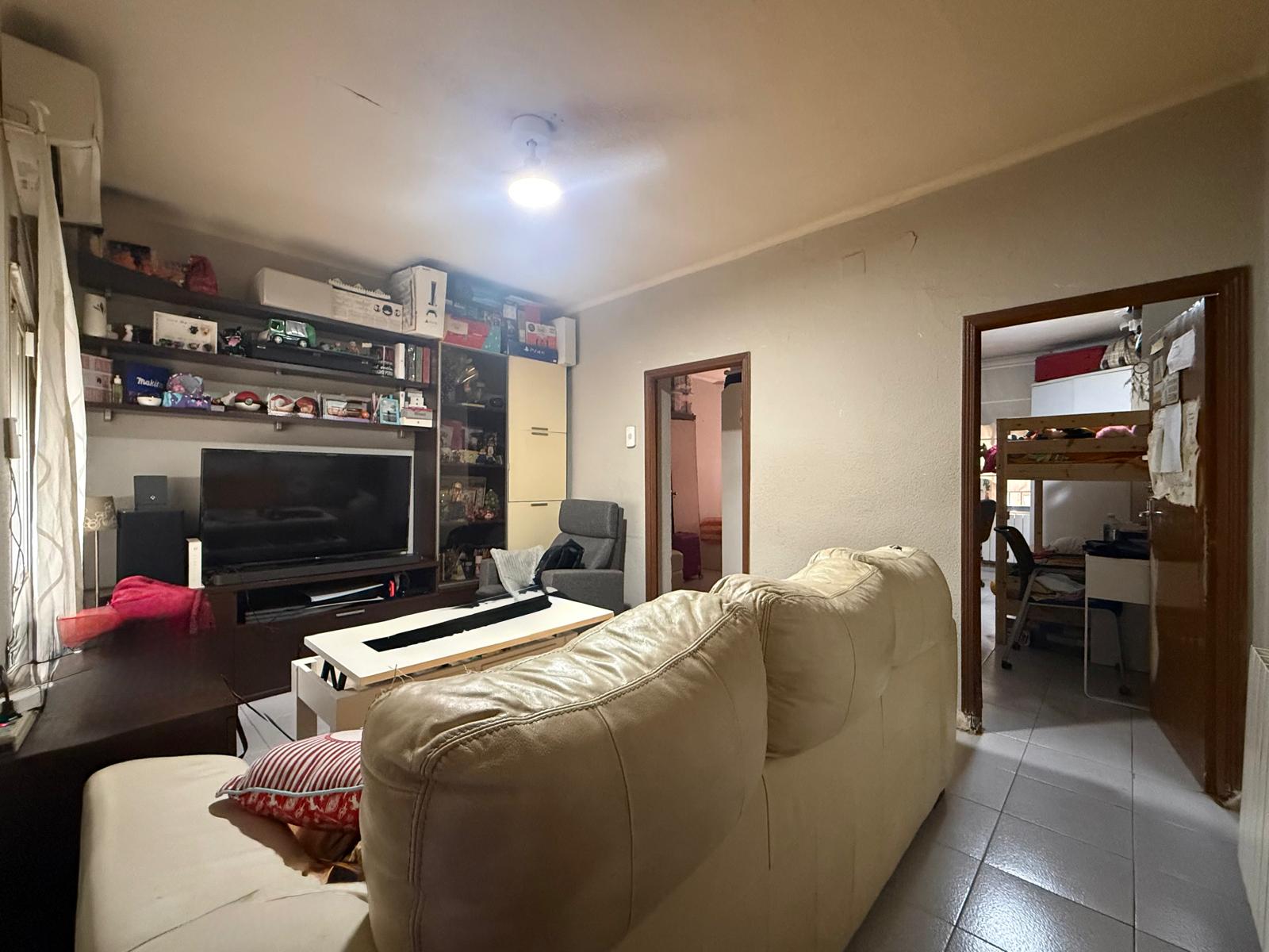 PISO BAJO VENTA CALLE TOLEDO