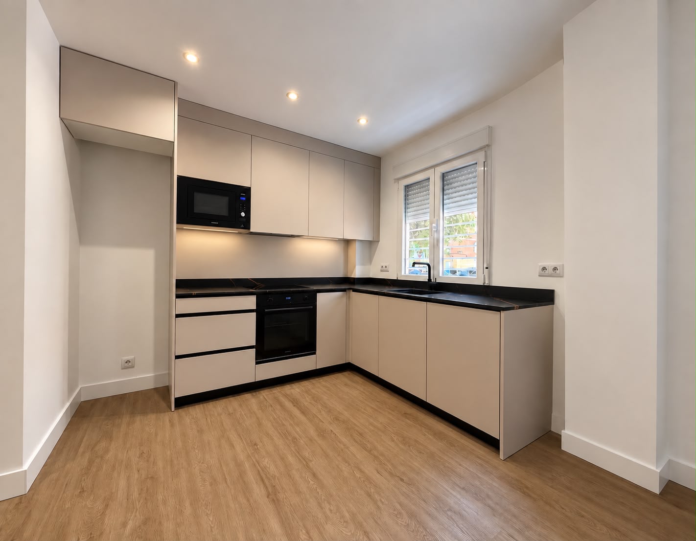 PISO EN VENTA EN JUAN DE LA CIERVA, GETAFE