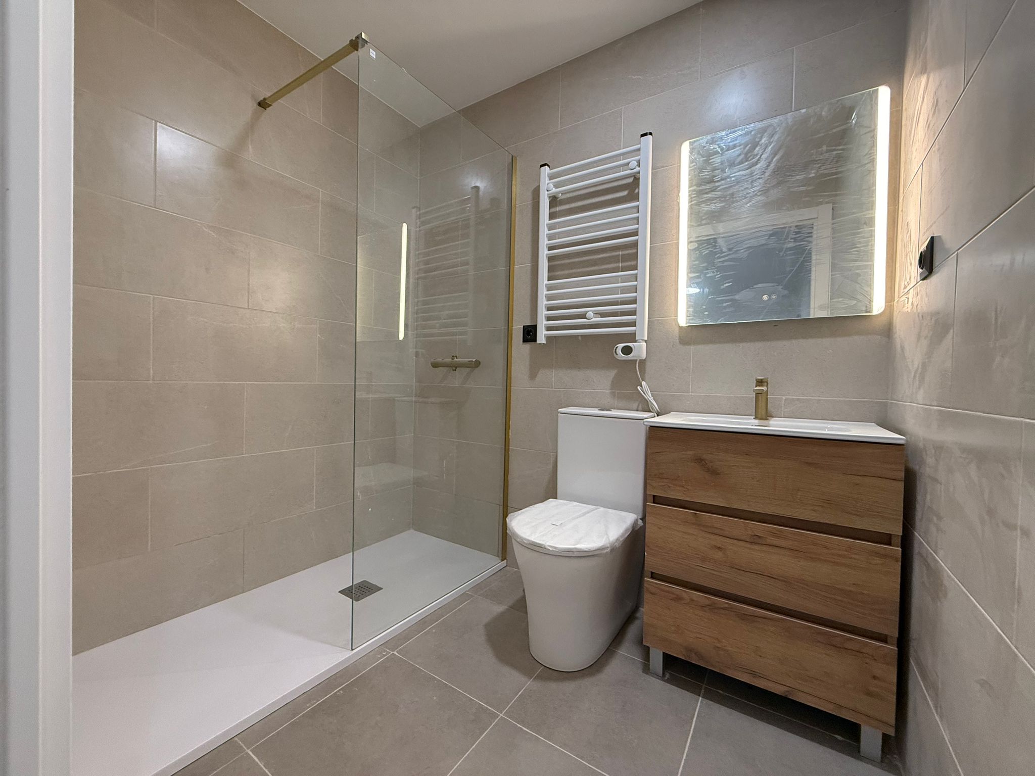 PISO EN VENTA EN LA ALHONDIGA, GETAFE