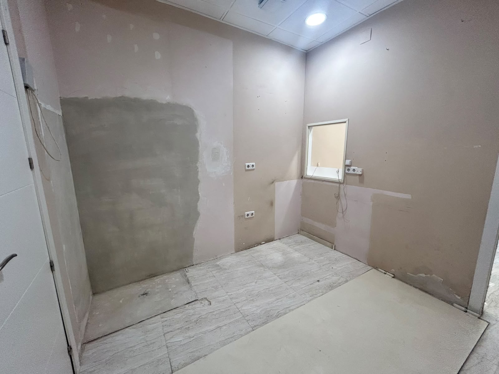 LOCAL COMERCIAL EN ALQUILER EN SAN ISIDRO, GETAFE