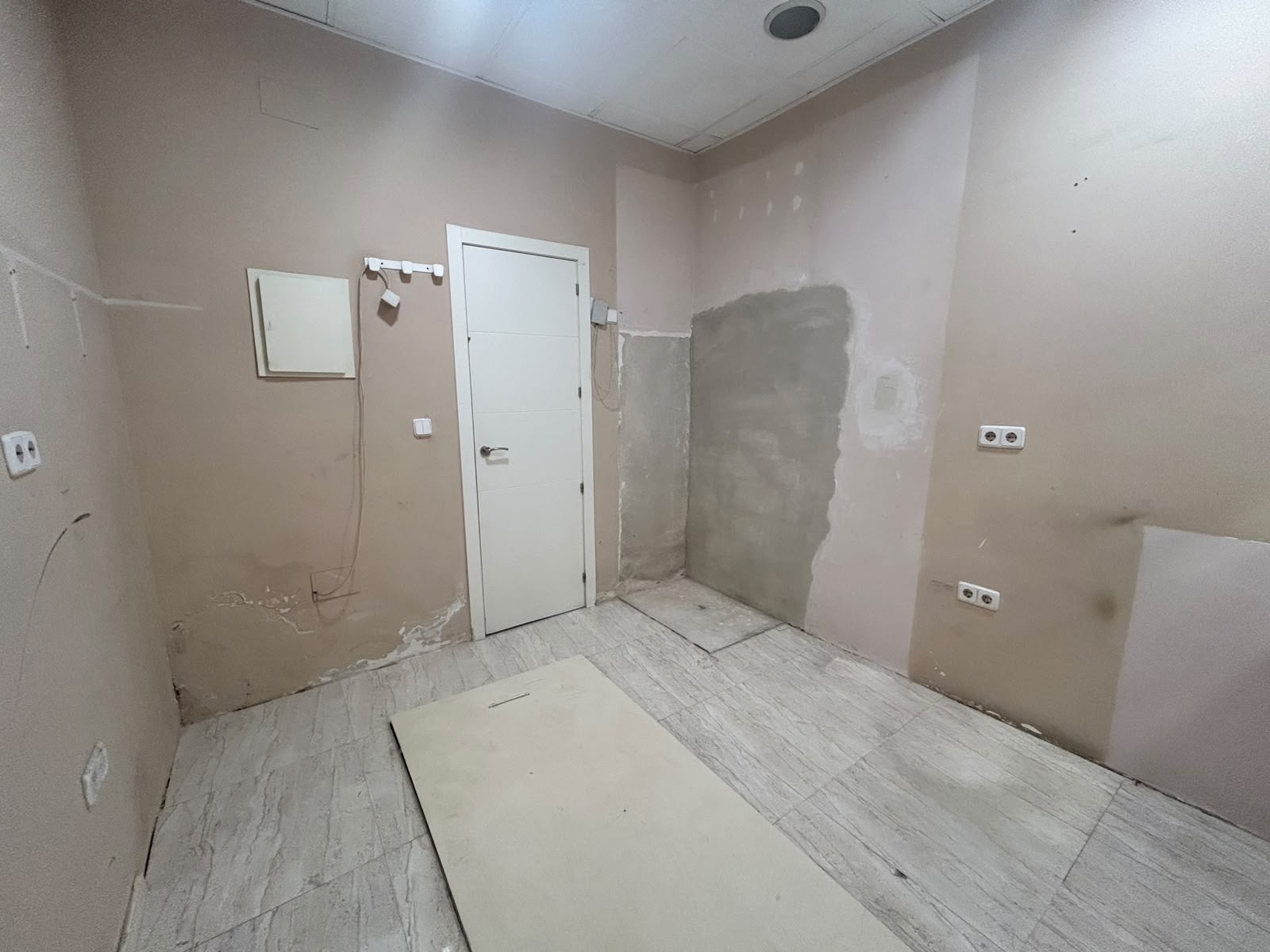 LOCAL COMERCIAL EN ALQUILER EN SAN ISIDRO, GETAFE