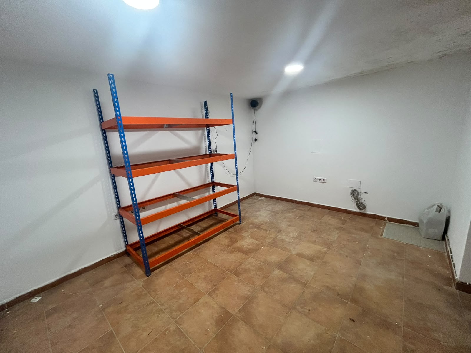 LOCAL COMERCIAL EN ALQUILER EN SAN ISIDRO, GETAFE
