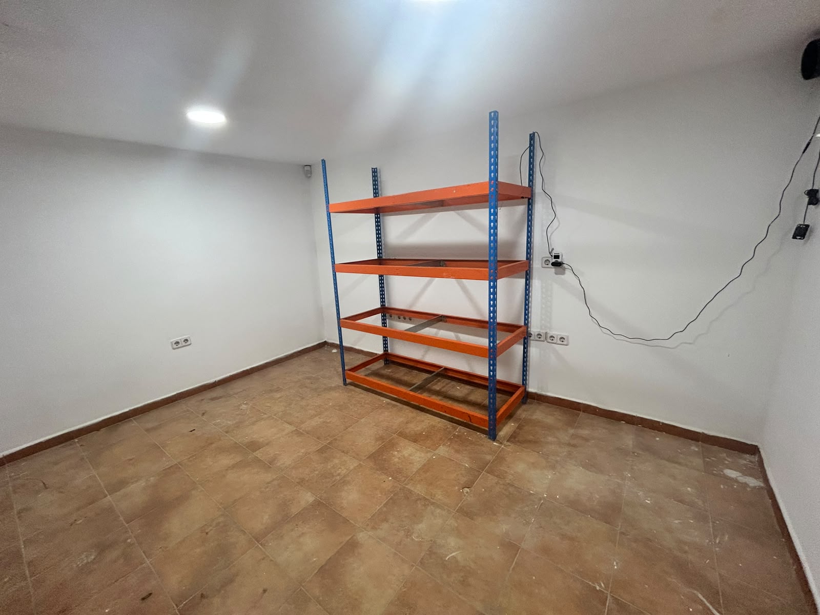 LOCAL COMERCIAL EN ALQUILER EN SAN ISIDRO, GETAFE